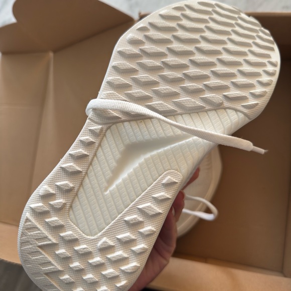 BRAND NEW Allbirds women’s tree glider - Picture 2 of 3